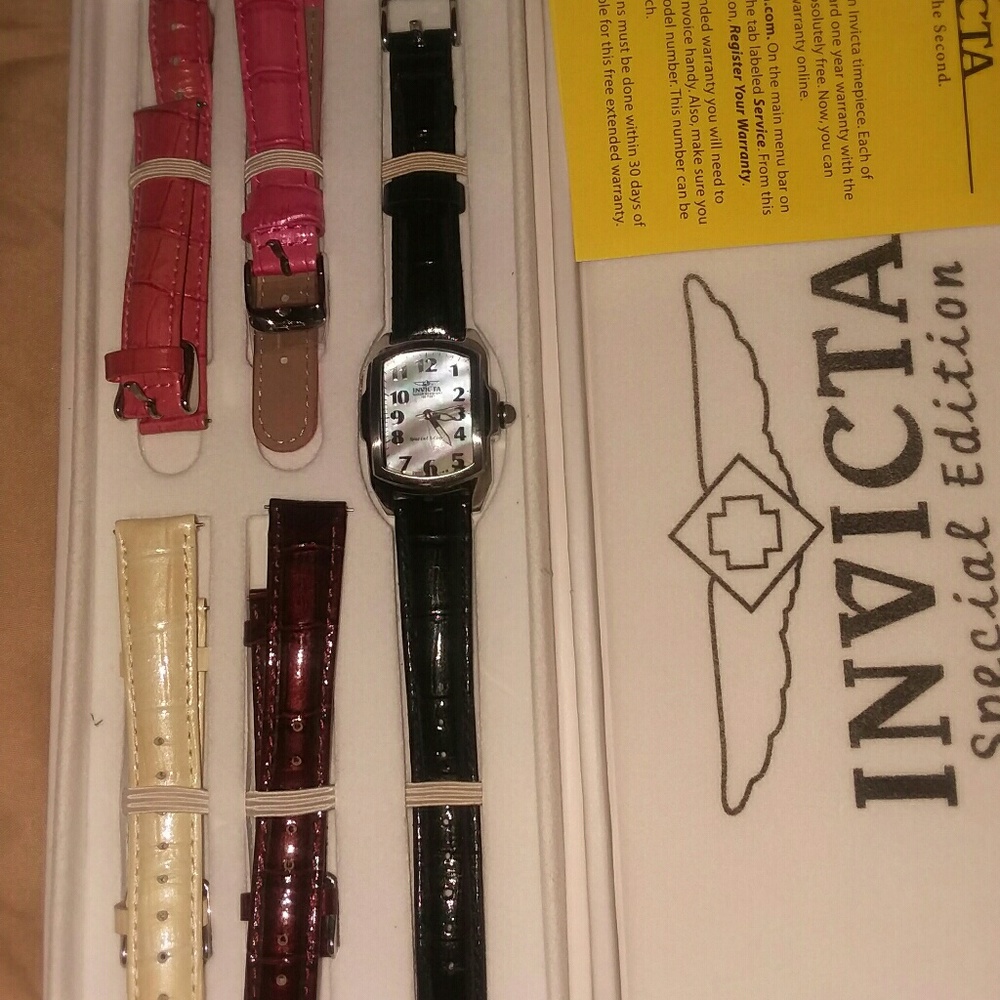 Watch with multiple leather wrist bands